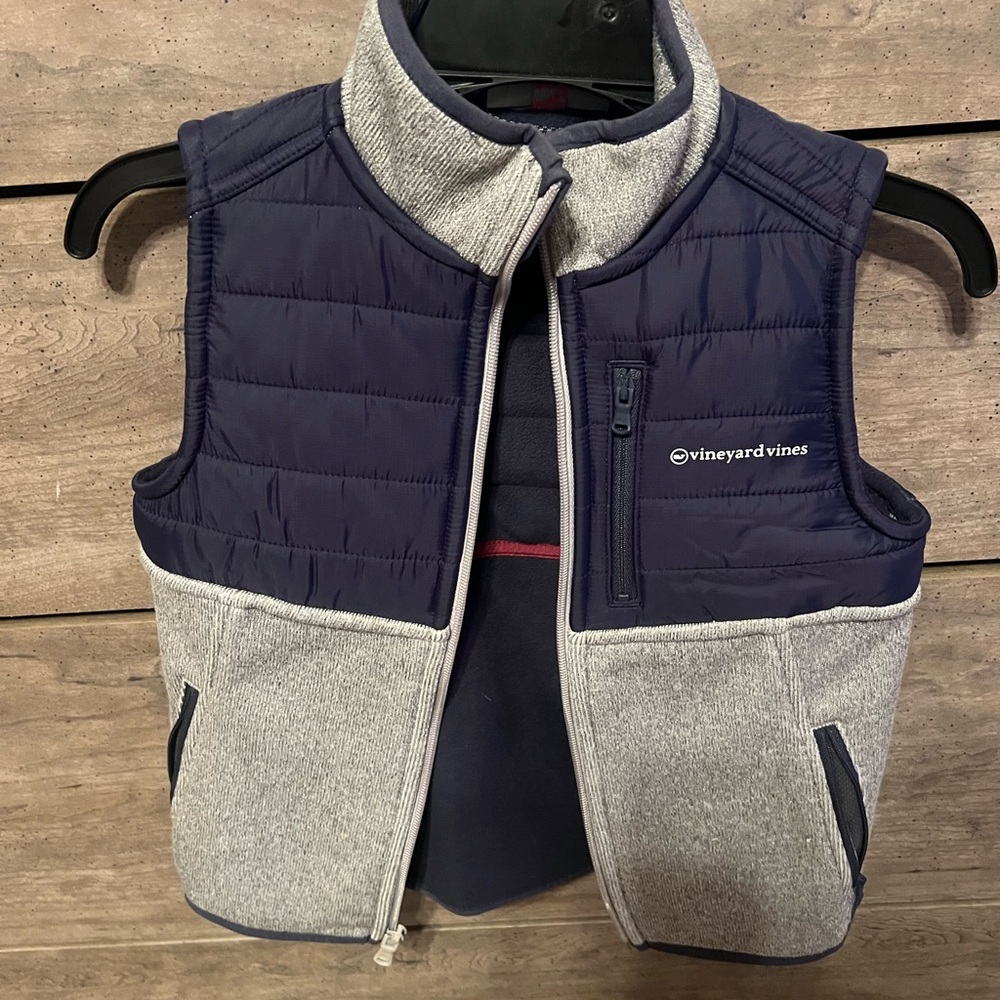Vineyard Vines Boys Vest Size 7